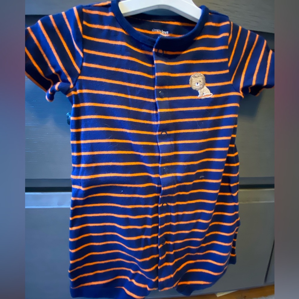 Carter’s stripped Lion Embroidered Snap Up Romper size 12 months